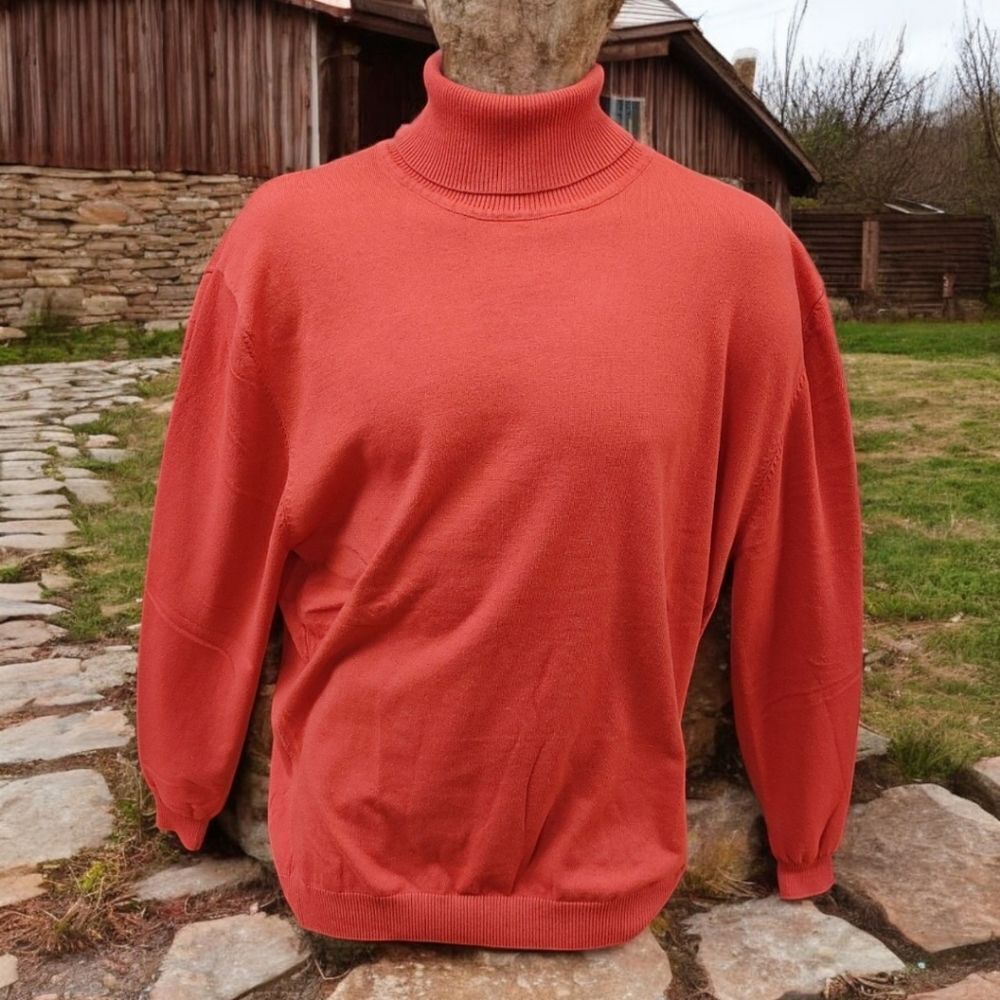 MEN'S BAGAZIO LONG SLEEVE RED 100% ACRYLIC TURTLENECK SWEATER. 2102N2